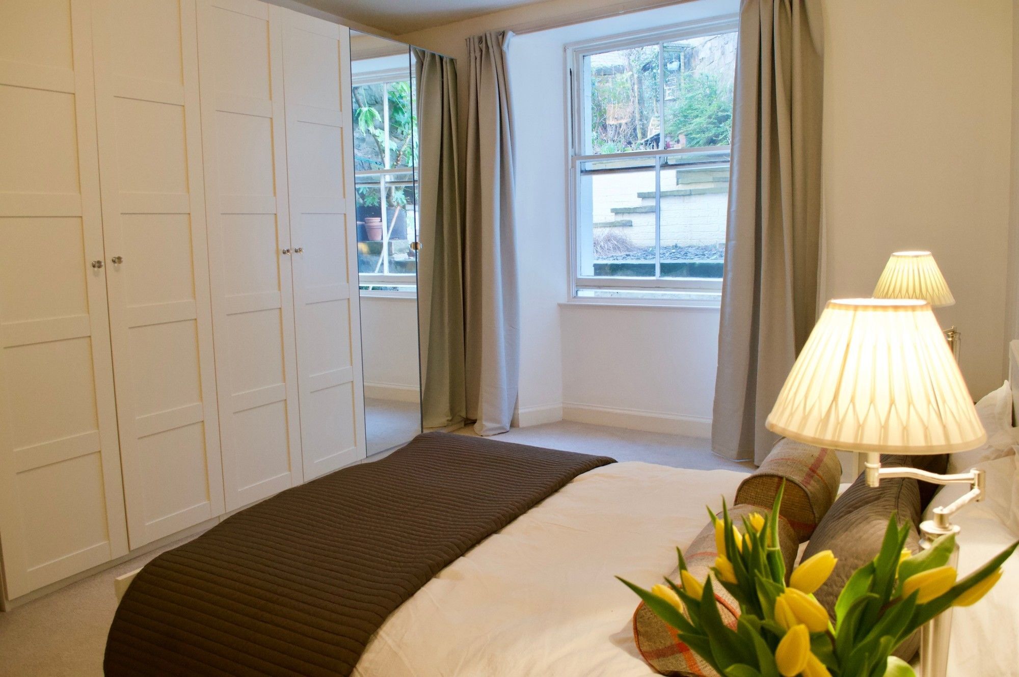Apartment 2 Bedroom Garden Flat In Bruntsfield