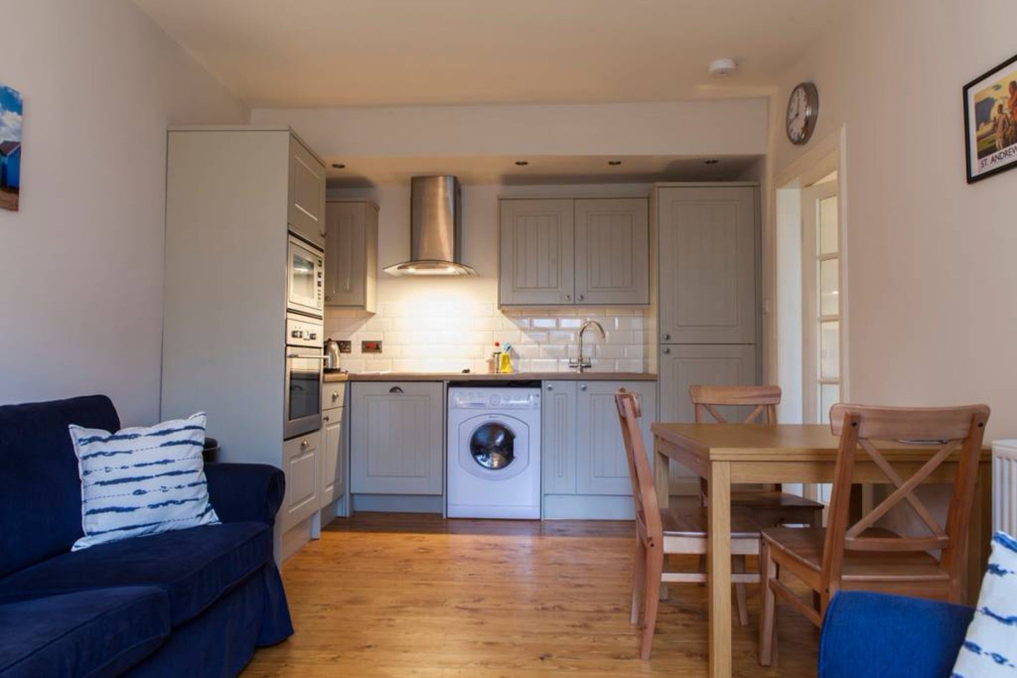 1 Bedroom Near New Town Apartment *