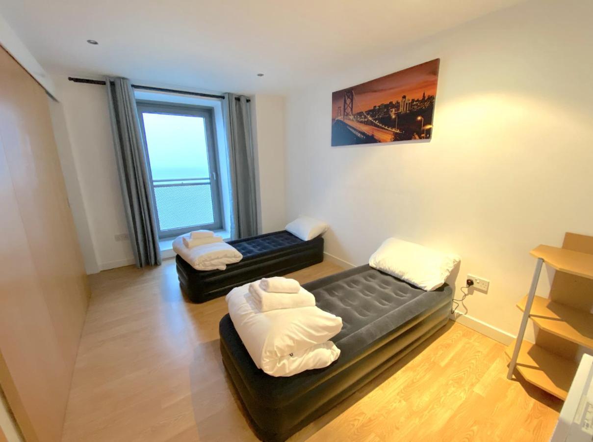 Riverside Apartment Edinburgh