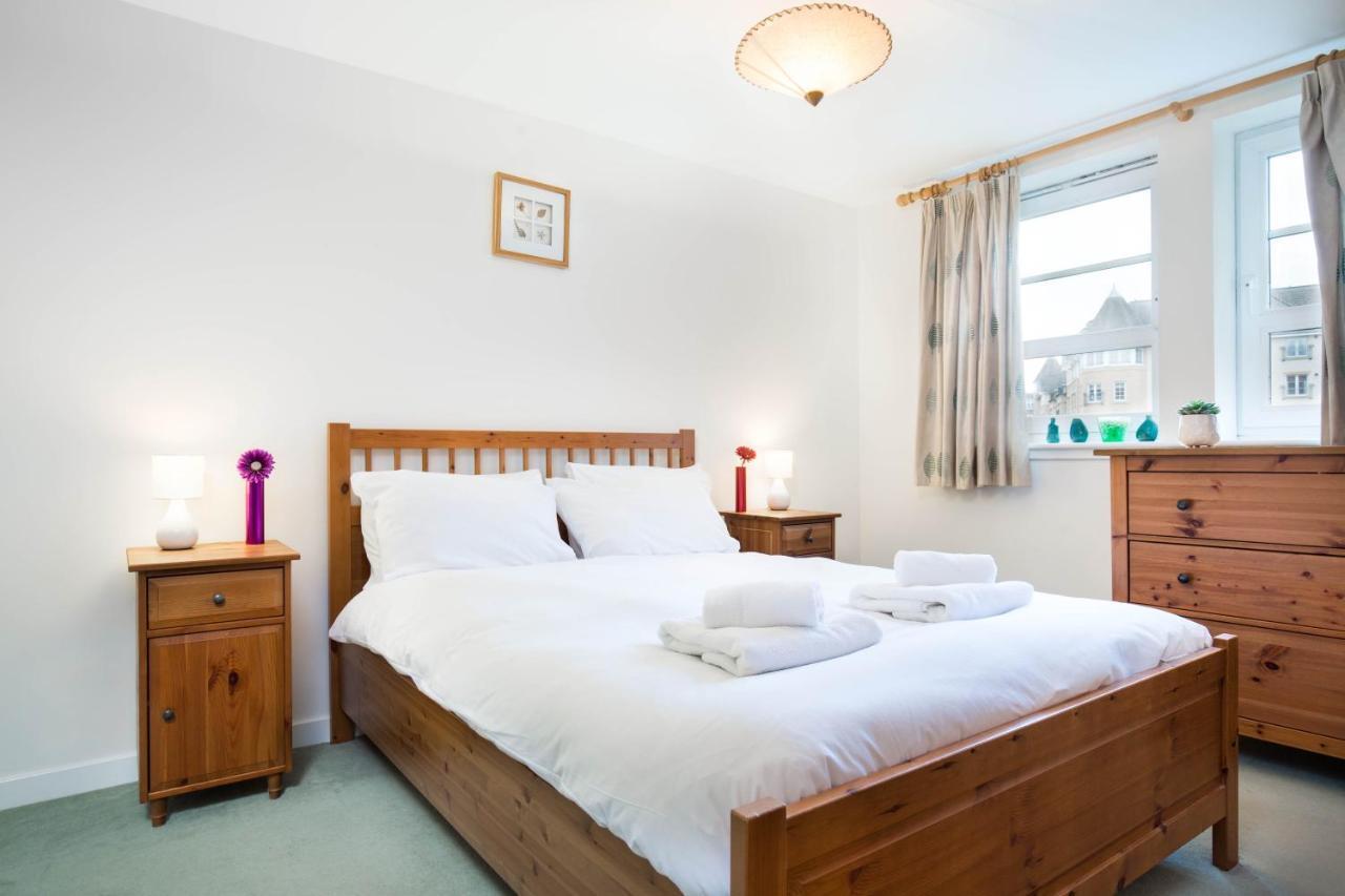 Powderhall Rigg, Canonmills Apartment EDI