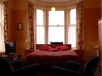 Priestville Hotel 3*