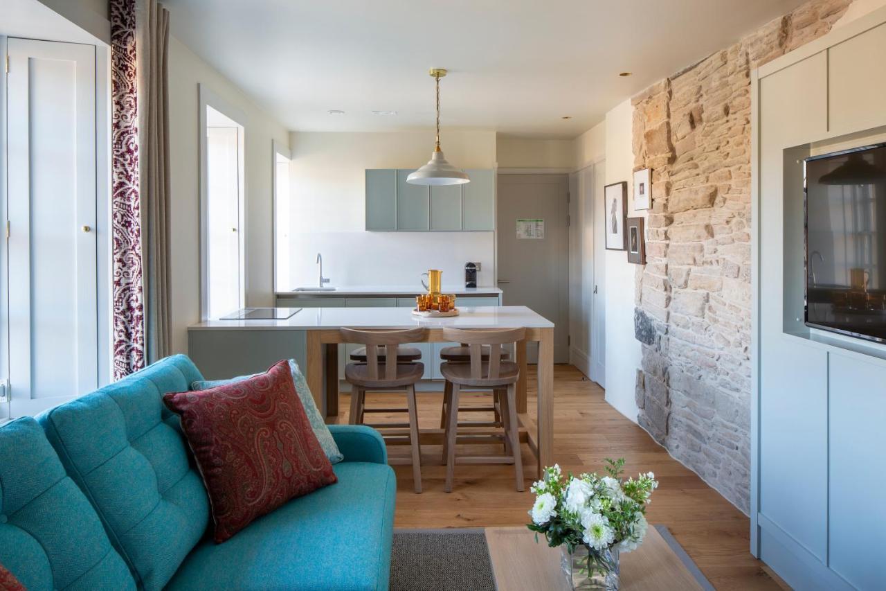 Cheval Abbey Apartments, At Holyrood Edinburgh