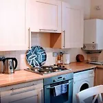2 Bedroom Flat In The Central New Town