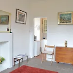 Charming City Centre Flat In Edinburgh