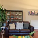 Amazing 4 Bedroom Apartment Just Off The Meadows