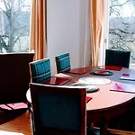 Traditional Apartment Oer The Meadows