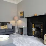 Stylish 2 Bedroom Bruntsfield Apartment In Edinburgh