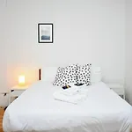 Edinburgh Castle View Apartment On Grassmarket