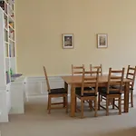 Traditional Georgian Flat In New Town