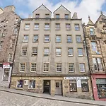 Joivy 1 Bed Flat, Heart Of Grassmarket