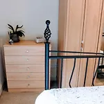 Cosy And Modern Apartment In Central Edinburgh