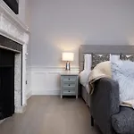 Joivy Statement Studio On Historic George Street