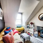 Guestready - Vibrant Attic Apt In Lovely Leith