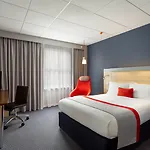 Holiday Inn Express Edinburgh City Centre By Ihg