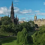 Holiday Inn Express Edinburgh City Centre By Ihg