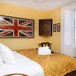 Joivy Inviting Flat At The Heart Of Edinburgh