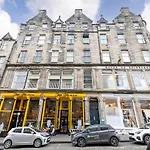 Joivy 1 Bed Flat In Old Town, Next To St Giles Cathedral