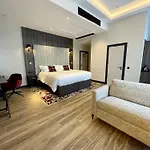 Tynecastle Park Hotel