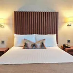Frederick House Hotel
