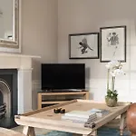 Destiny Scotland - Rutland Residence