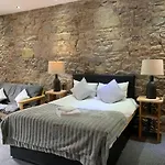 Royal Mile Suites By The Castle
