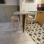 Central Apartment - Close To Everything!
