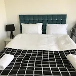 Two Bedrooms With 3 Double Beds 2 Bathrooms