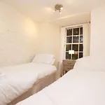 Edlets Collection - The Dundonald Apartment