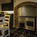 Edlets - Frederick Street Apartment