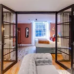 Dragon Suites Luxury Serviced Apartments At Albyn Place