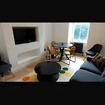Modern City Centre Property In Central Edinburgh