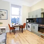 Cosy City Centre Gem