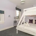 Charming Family House In Rosewell - Pass The Keys
