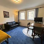 Relaxing Free Parking Space For One Room