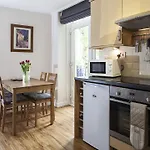Linton Court Apartment