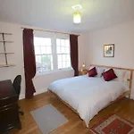 Potterrow - Edinburgh City Apartment