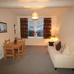 Hutchison Cottages