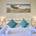 Simon Square Apartment