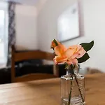 Perfect Flat In Central Edinburgh