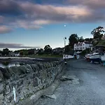 The Cedar Inn