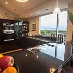Skyview Penthouse - New Town