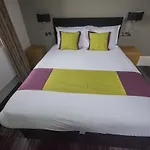 Rooms At Gpo