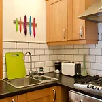 Modern Stockbridge 1 Bedroom Flat