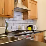 Modern Stockbridge 1 Bedroom Flat