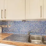 Stunning 2 Bed Near Haymarket With Pool