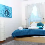 Tony Asga - Aishasakina Apartments