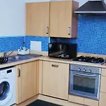 Apartment On Drybrough Crescent 3/6