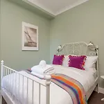 The Meadowbank Residence