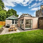 Trinity Lodge, House With The Private Garden In Edinburgh
