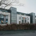 Spacious Flat Near Murrayfield - Sleeps 4